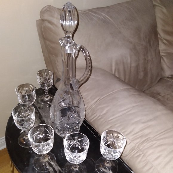 Vintage Crystal Decanter, Made in Europe - Picture 2 of 3